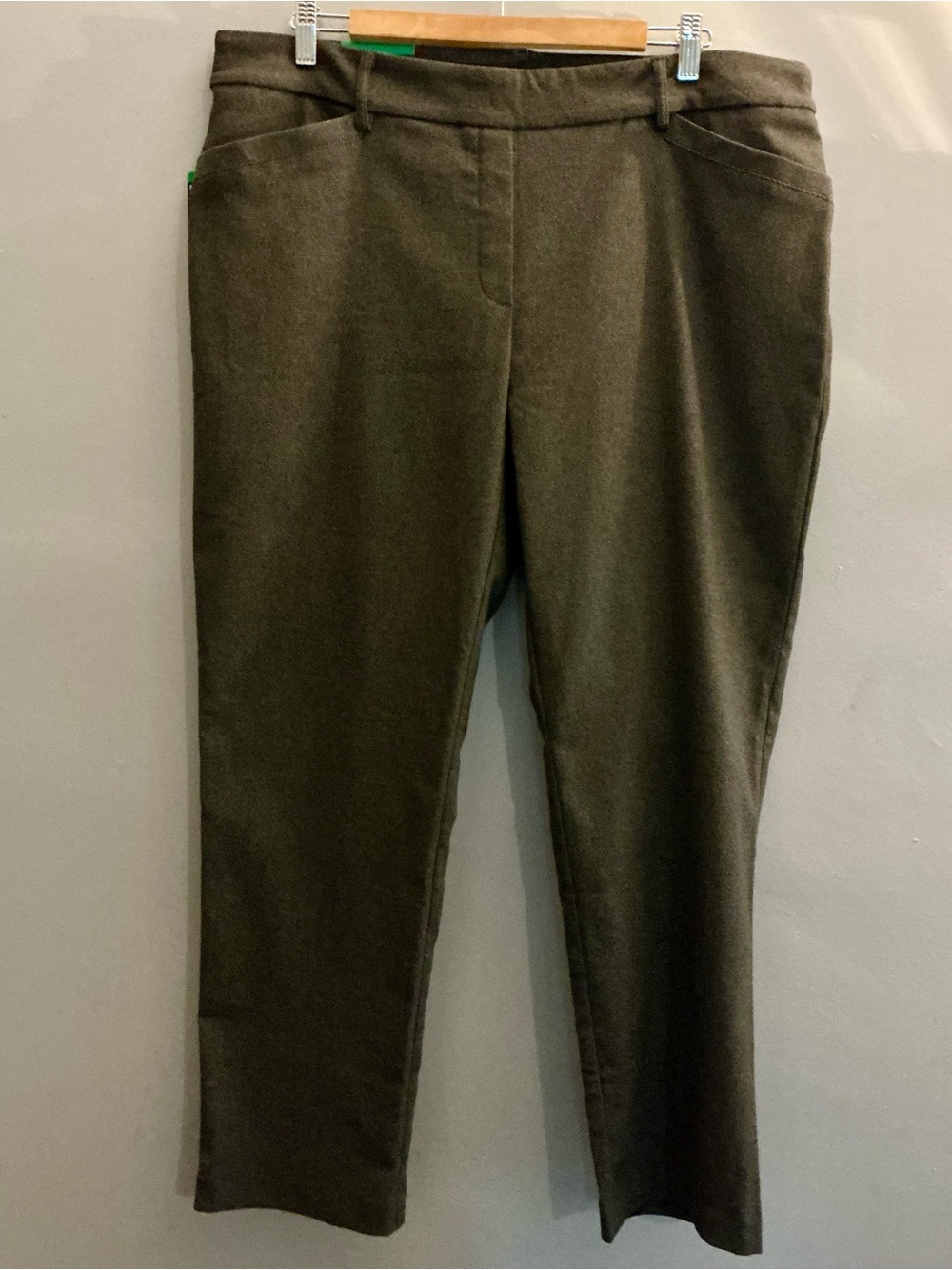 Hilary Radley XL Slim Leg Pants NWT Tummy Control 29” Inseam